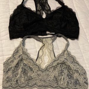Set of 2- New without tags Women’s XL bralette